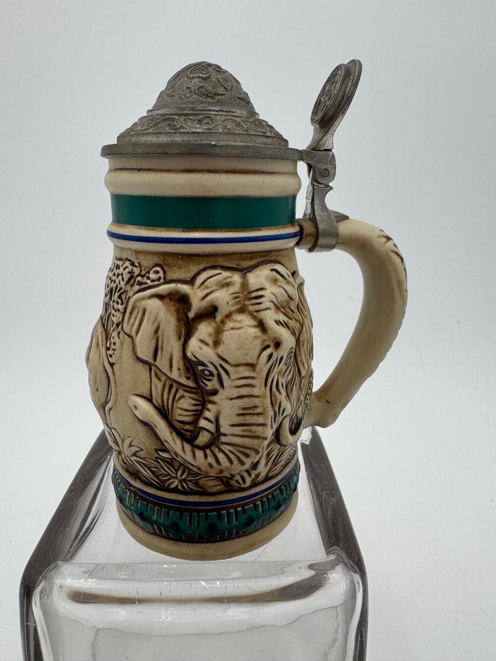 Vintage Avon Small Beer Stein Endangered Species: The Asian Elephant 1990 Brazil